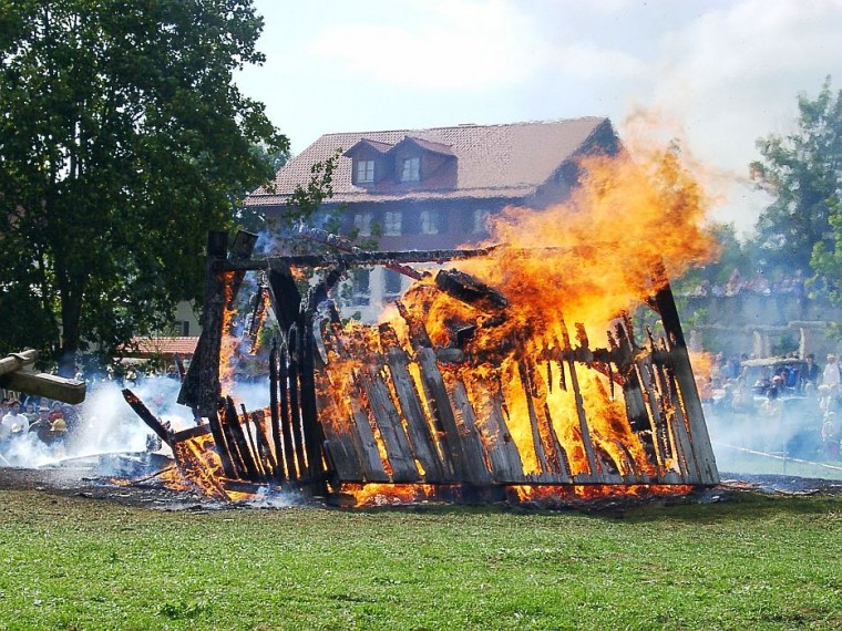 07 Gewaltige Kraft des Feuers