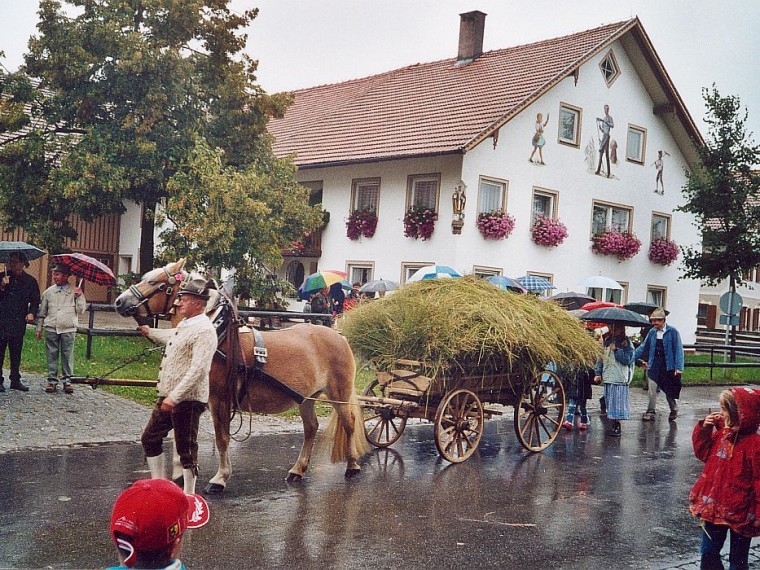 01 Anlieferung des Flachses