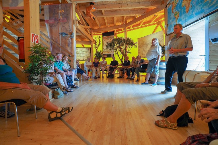 12 Spannende Erläuterungen durch Dr. Dr. Knabe