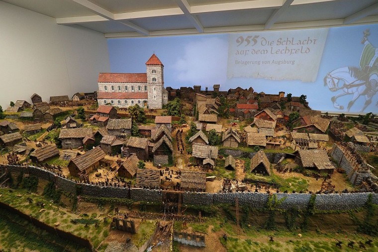 15 Diorama im Museum 955
