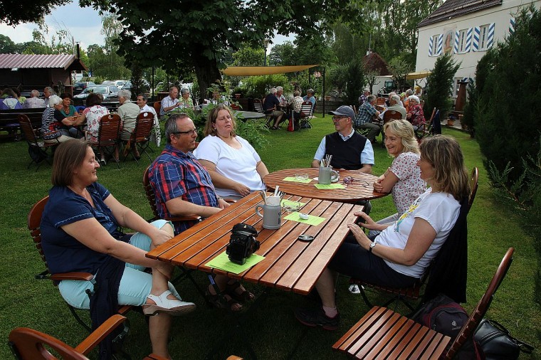 17 Gemütlicher Biergarten