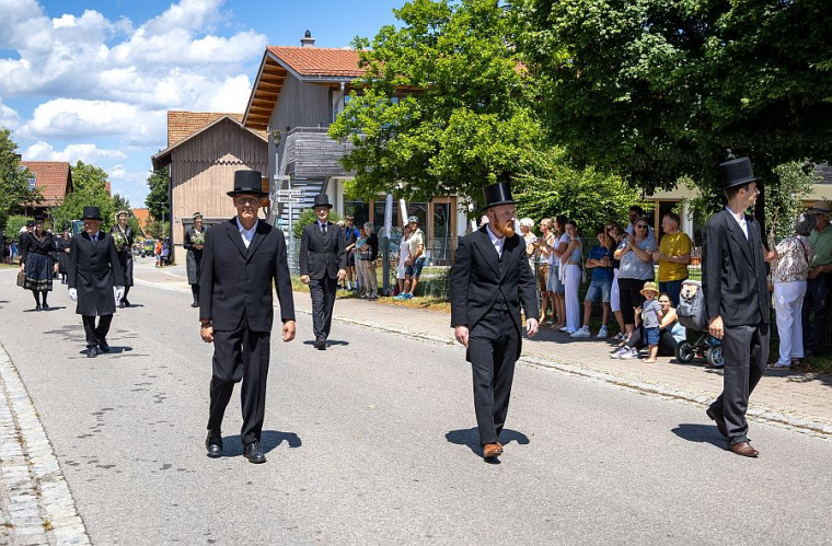 Aktionstag 2006 - Bauernhochzeit - Bräutigam mit Ehrengsell und Bescht