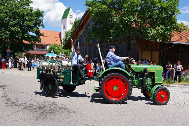 Aktionstag 2003 - Brandlöschen - Feuerwehr
