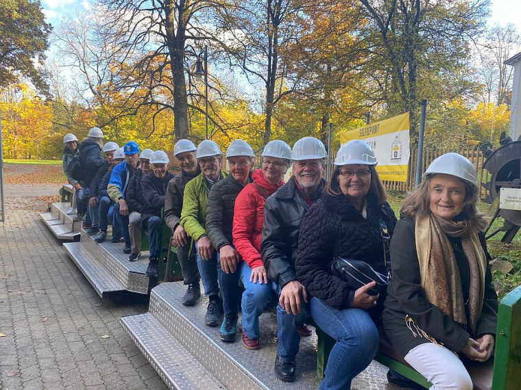 Fertig zur Einfahrt in den Stollen